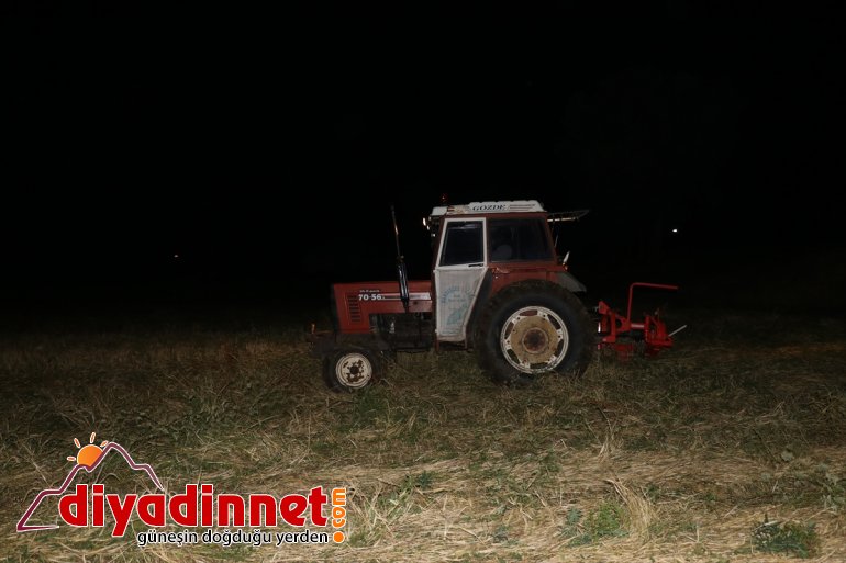 Sıcaktan hasatlarını gece - AĞRI bunalan çiftçiler yapıyor  10