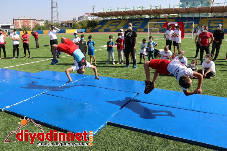 Ağrı da Avrupa Spor Haftası Etkinlikleri Başladı10