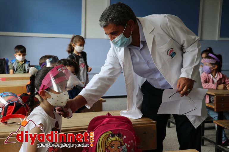 Ağrı da yüz yüze eğitim başladı3