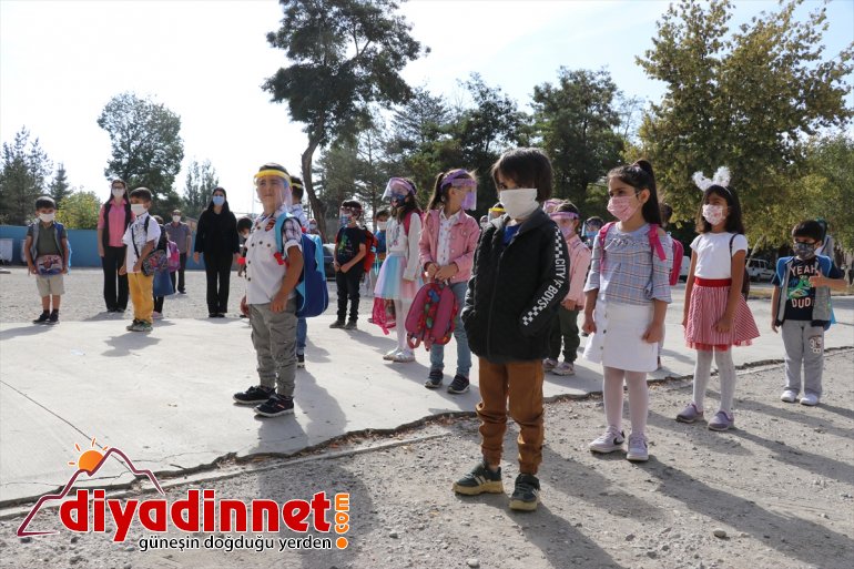 Ağrı da yüz yüze eğitim başladı7