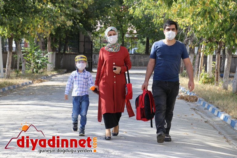 Ağrı da yüz yüze eğitim başladı9