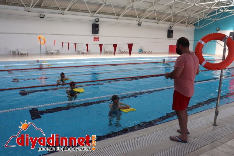 Ağrı da Yüzme Bilmeyen Kalmasın projesi devam ediyor2