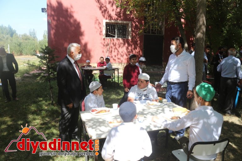 Ağrı İl Müftüsü Topçu kuran kurslarını ziyaret etti