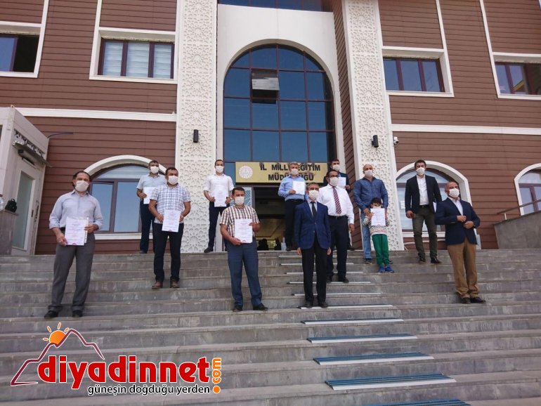 Ağrı'da 'Okulum Temiz Projesi' kapsamında 11 okula belge verildi