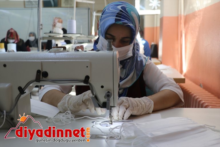 maske için Ağrılı öğretmen kursiyerler öğrenciler mesaisinde kadın ve 1