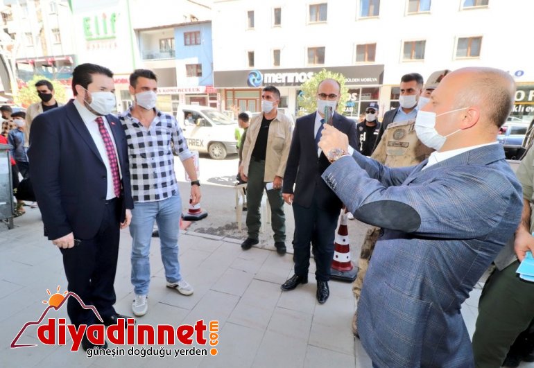 Başkan Sayan’ın vatandaşlarla fotoğrafını Vali Varol çekti