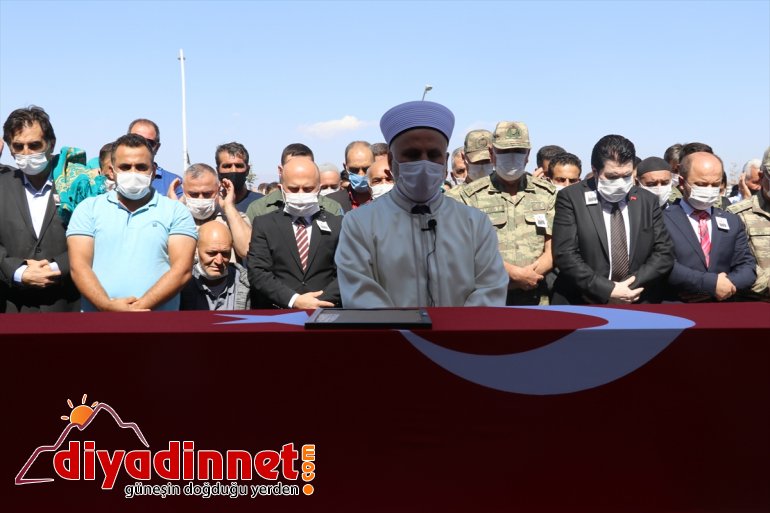 Irak ın kuzeyinde şehit olan Teğmen Harun Aslan memleketi Ağrı da defnedildi3