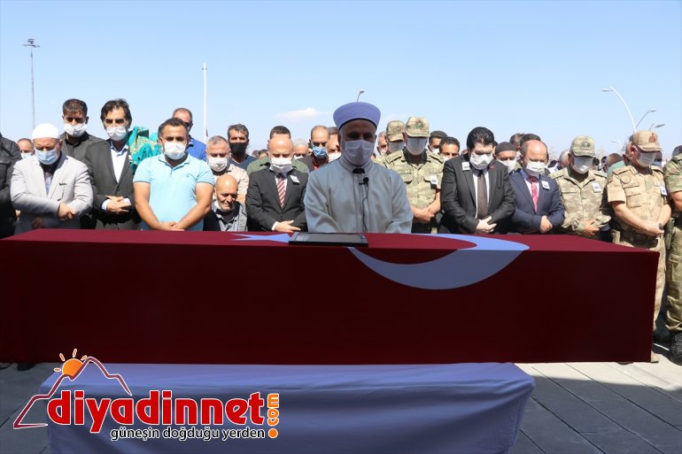 Irak ın kuzeyinde şehit olan Teğmen Harun Aslan memleketi Ağrı da defnedildi5