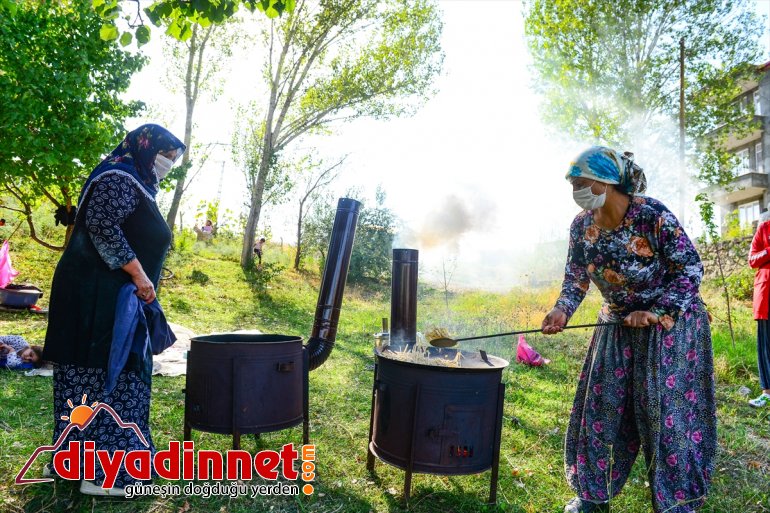 sofralarını mesaisinde erişte süsleyecek Kadınlar kış 16