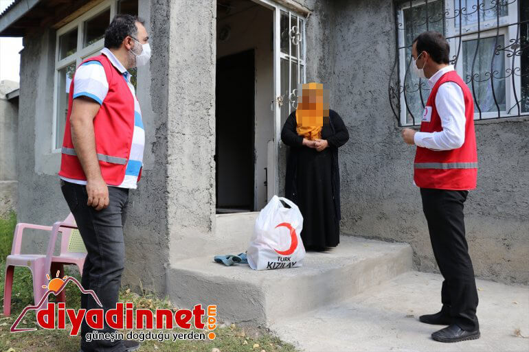 Kızılay gönüllüleriyle yardım ihtiyaç yönetmen Sönmez, Ödüllü Ağrı