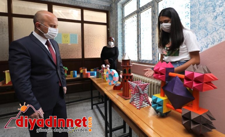 Vali Varol öğretmen ve öğrencilerle bir araya geldi3