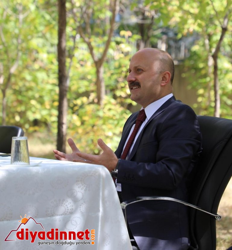 Vali Varol öğretmen ve öğrencilerle bir araya geldi6