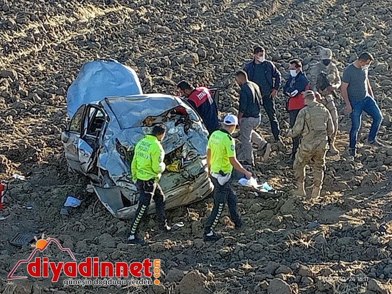 Ağrı da otomobil devrildi ölü yaralı4