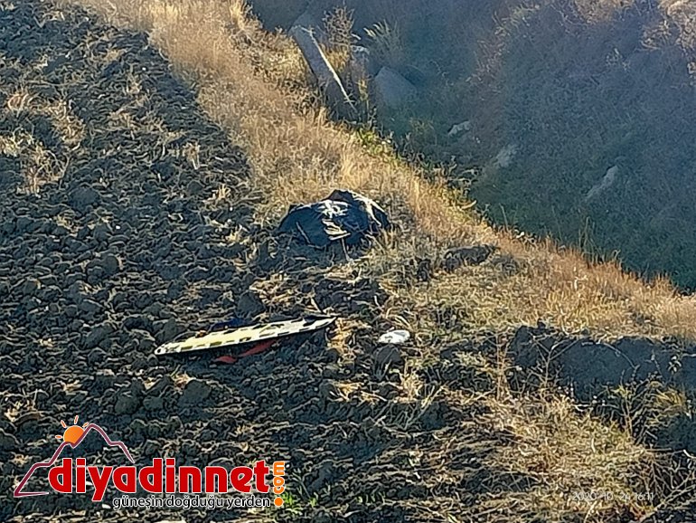 Ağrı da otomobil devrildi ölü yaralı5