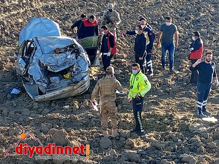 Ağrı da otomobil devrildi ölü yaralı7