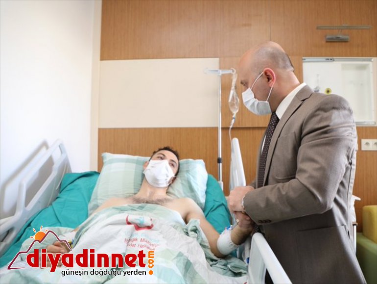 Operasyonunda Yıldırım-3 Valisi etti ziyaret yaralanan Ağrı Varol, hastanede askeri 1