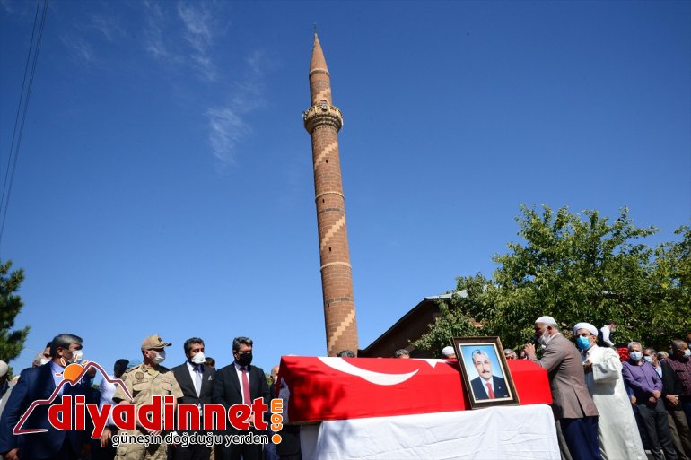 bakan son yolculuğuna Eski uğurlandı Ergezen Zeki 2