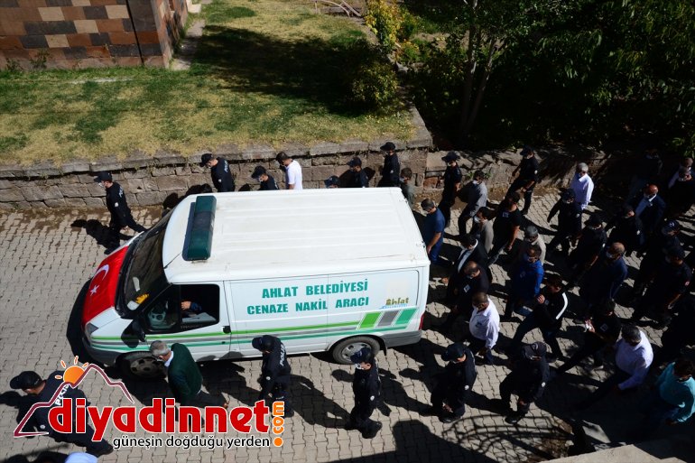 Eski Ergezen son bakan uğurlandı Zeki yolculuğuna 13