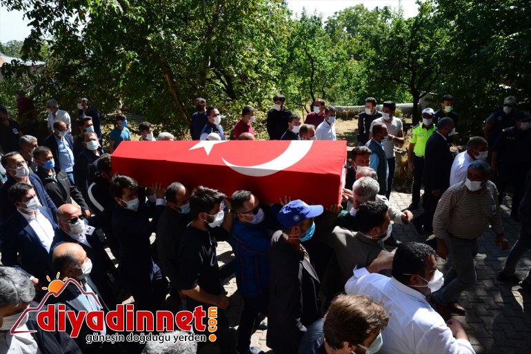 Zeki bakan son Eski yolculuğuna uğurlandı Ergezen 17