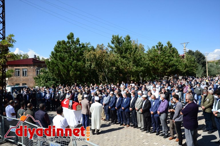 uğurlandı Zeki Ergezen Eski yolculuğuna son bakan 5