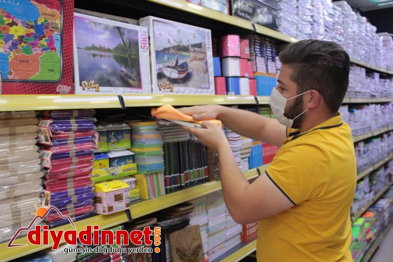Kırtasiyeciler korona virüs nedeniyle zor zamanlar geçiriyor3