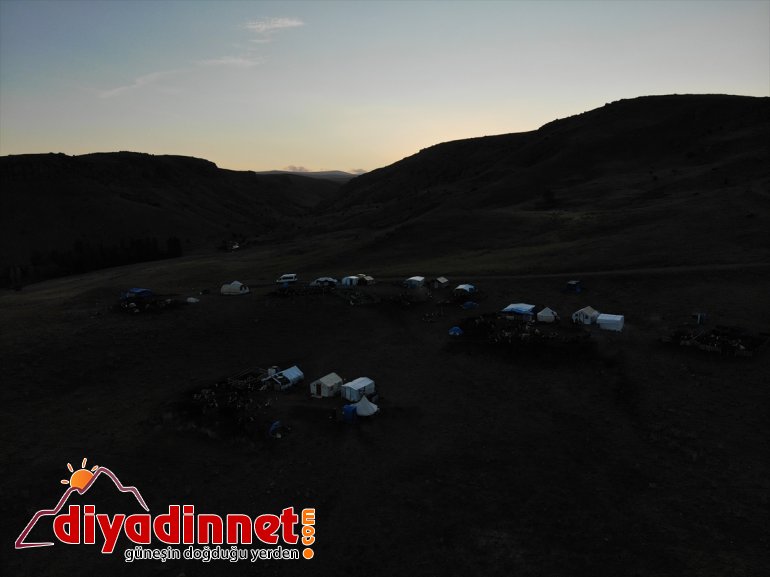 AĞRI  hayatı yaylada geçiren - zorlu yarısını Yılın göçerlerin 1