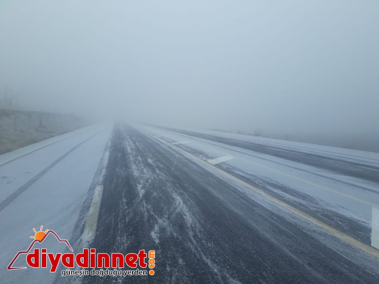 Ağrı da kar ve sis sürücülere zor anlar yaşattı5