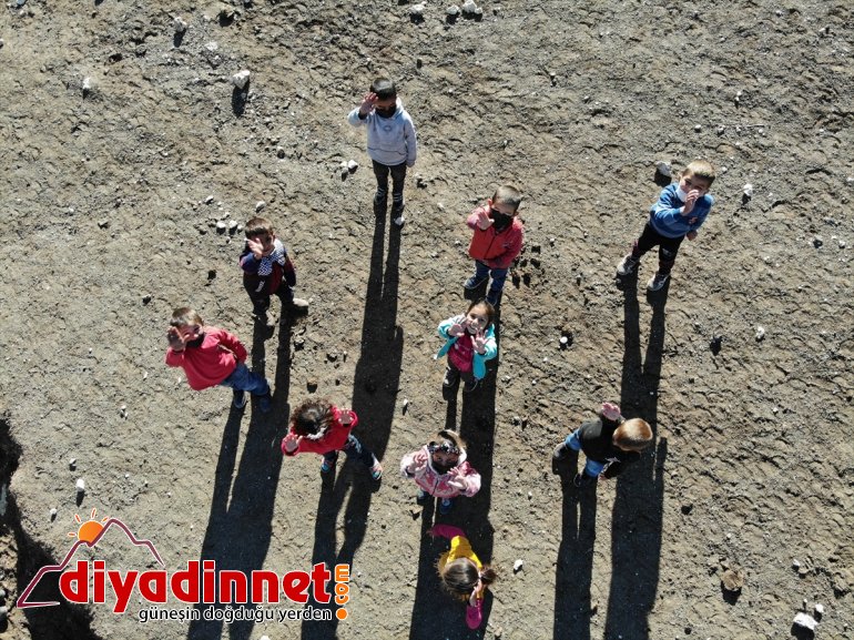 kömürlüğünü bir Okulun - sınıfına ana istemediği öğrencilerin AĞRI ayrılmak dönüştürdü onarıp 2