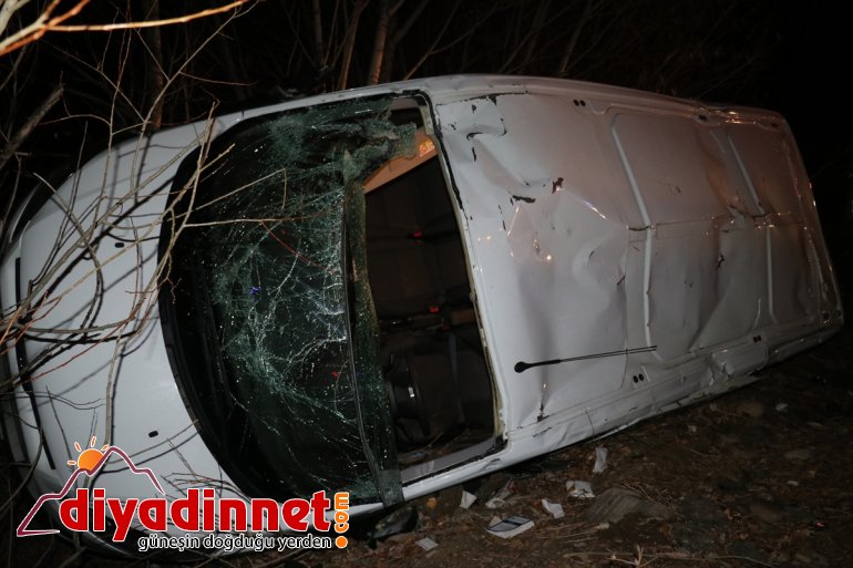 AĞRI Sığınmacıları taşıyan kamyonet yaralı 17 devrildi: - 4