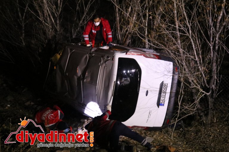 devrildi: taşıyan 17 kamyonet Sığınmacıları AĞRI - yaralı 6