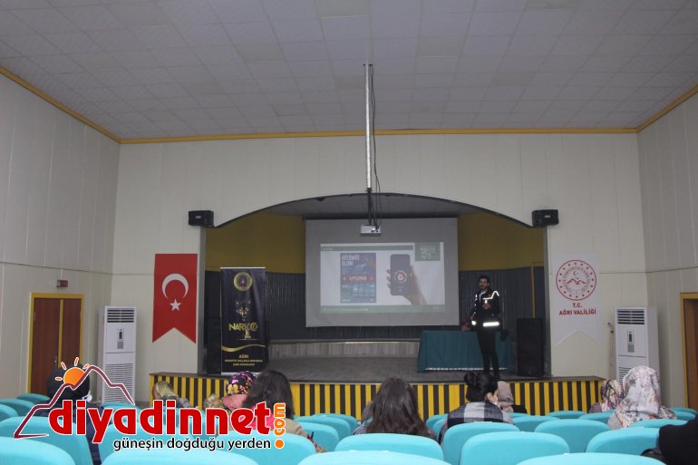 Ağrı’da annelere “En İyi Narkotik Polisi; Anne” semineri verildi