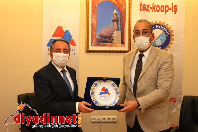 AİÇÜ de Toplu İş Sözleşmesi İmzalandı2