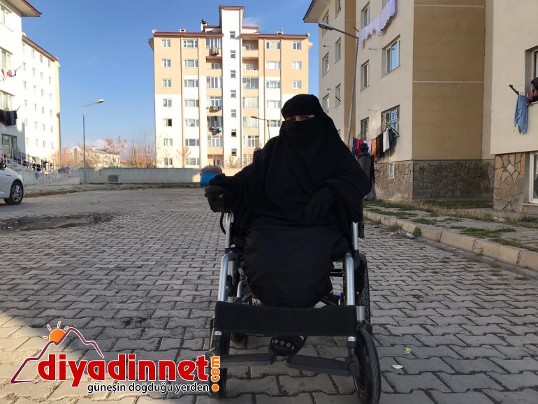 Cam kemik hastası kadın, akülü sandalyesine kavuştu