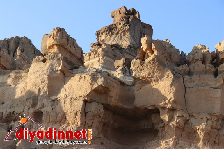 Kenti Meya keşfedilmeyi peribacalarıyla Antik çevresindeki bekliyor AĞRI - 13