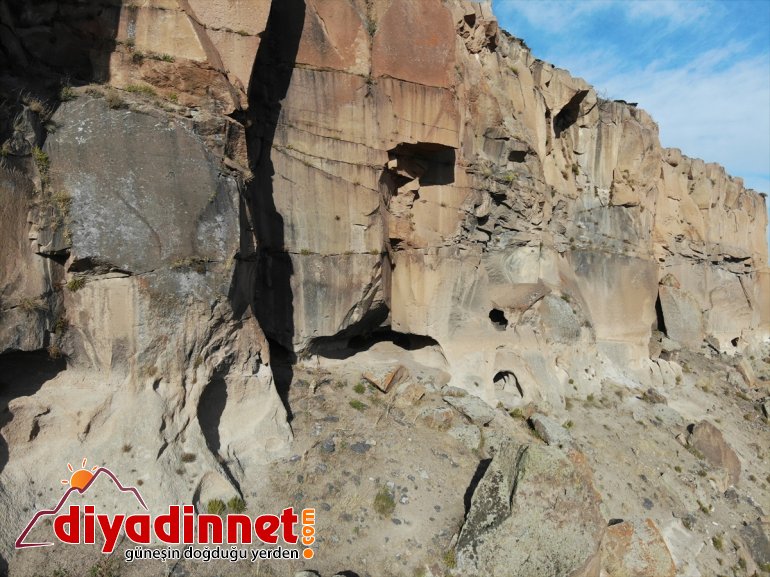 - çevresindeki AĞRI Meya bekliyor keşfedilmeyi peribacalarıyla Kenti Antik 5