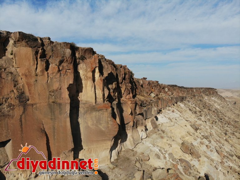 bekliyor - çevresindeki peribacalarıyla AĞRI Kenti keşfedilmeyi Meya Antik 8