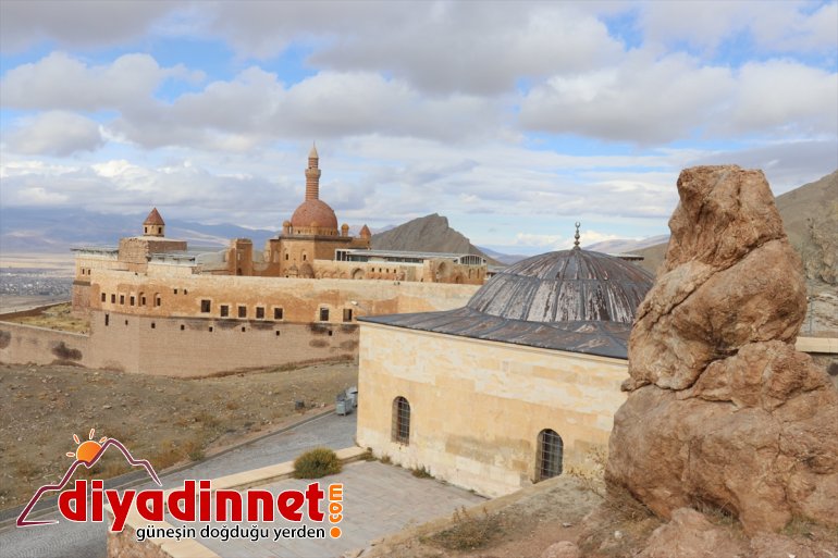 Osmanlı ağırladı -  turist mirası Paşa bin Sarayı AĞRI İshak 105 11