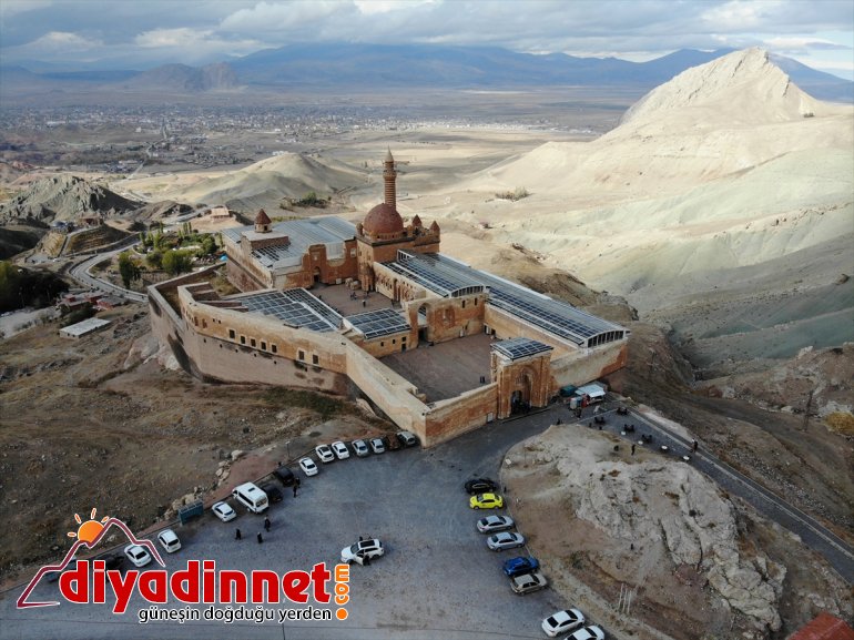 Paşa Osmanlı - 105 Sarayı İshak ağırladı turist AĞRI mirası bin  12