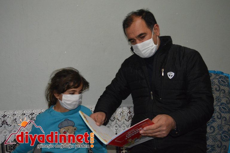 yıllık Ağrılı öğretmen meslek hayatını köy okulu öğrencileri ile renklendiriyor2