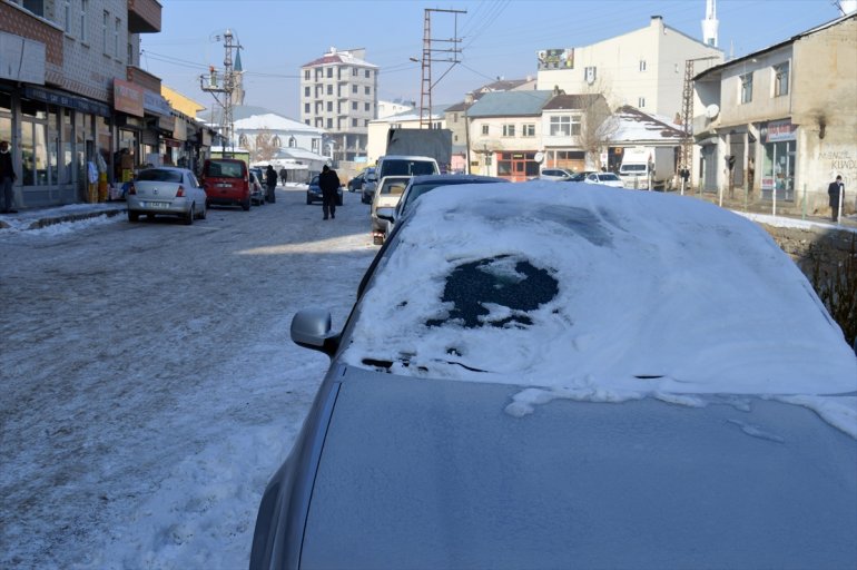 Ağrı da dondurucu soğuklar etkisini sürdürüyor2
