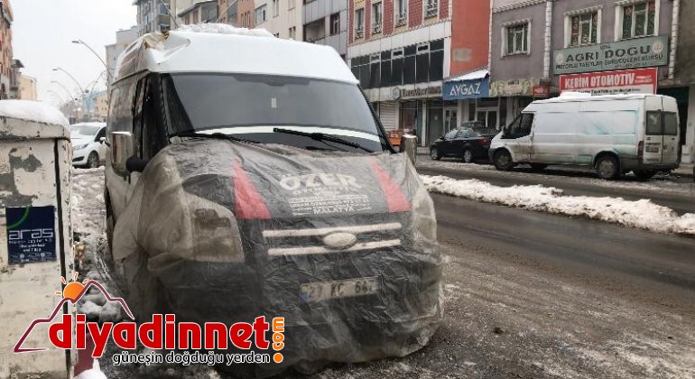 Ağrı da kar yağışı yerini buzlanmaya bıraktı4