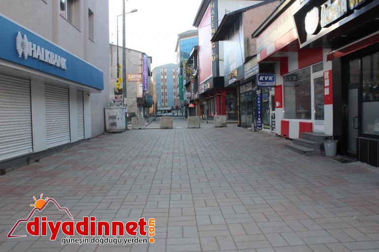 Ağrı da kısıtlamalar nedeniyle cadde ve sokaklar boş kaldı4