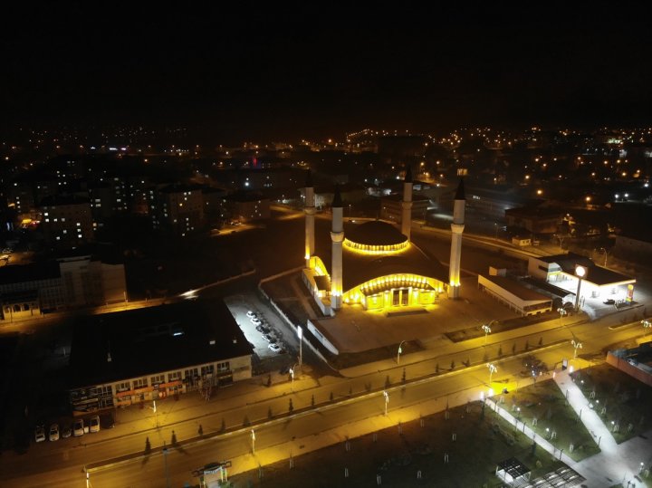 Ağrı da sokağa çıkma kısıtlamasına uyuluyor2