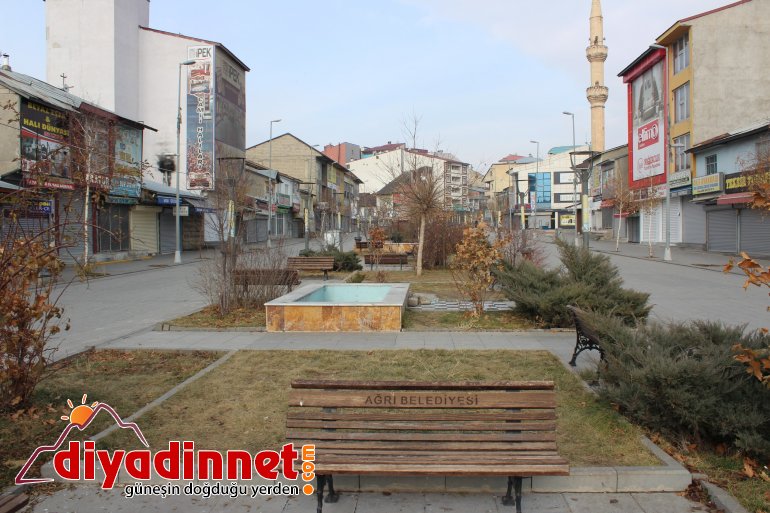 Ağrı da sokağa çıkma yasağı nedeniyle meydanlarda sessizlik hakim3