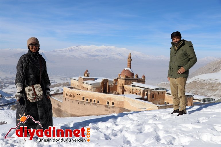 Afrikalı Müslüman Paşa Güney AĞRI çift hayran Sarayı