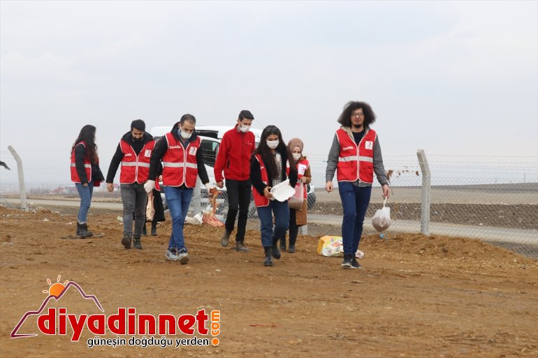 unutmadı gönüllüleri AĞRI Kovid-19 hayvanlarını kısıtlamasında - sokak Kızılay 12