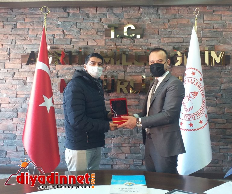 Ağrı Milli Eğitim Müdürü Tekin eTwinning de başarılı okul ve öğretmenleri ödüllendirdi4