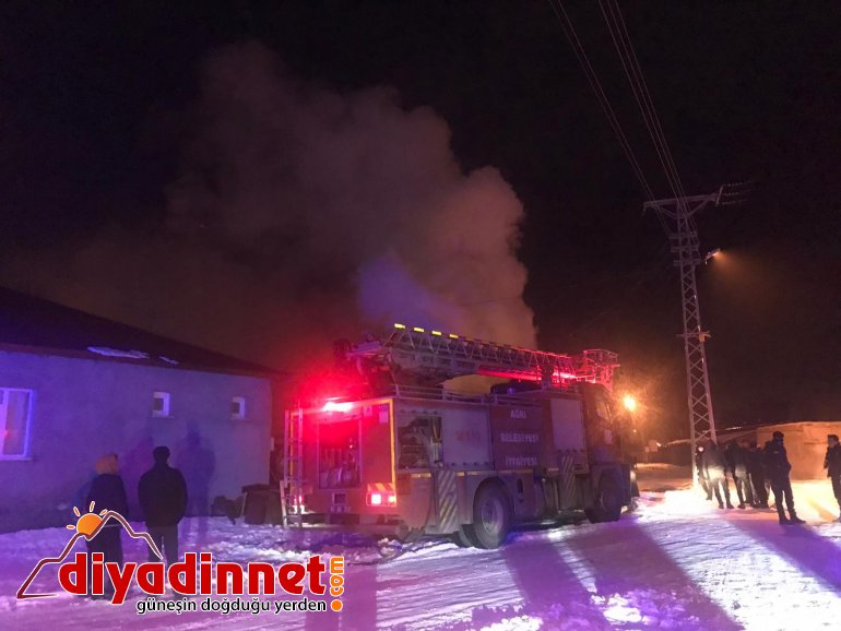 ağrı odunluk yangın3