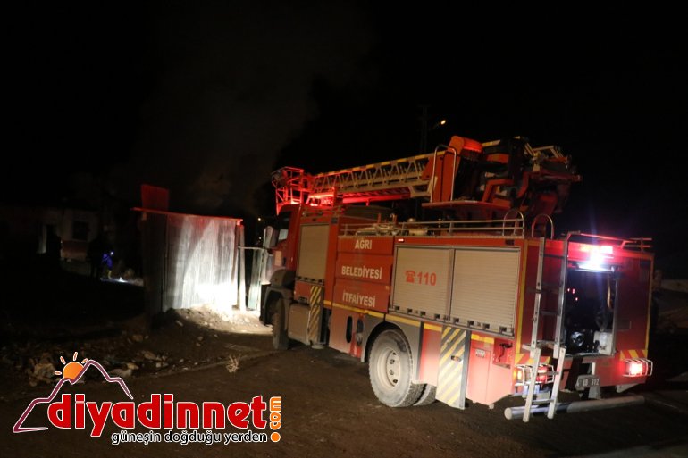 çıkan vatandaş yangında yaşlı yaralandı AĞRI Sobadan - 3