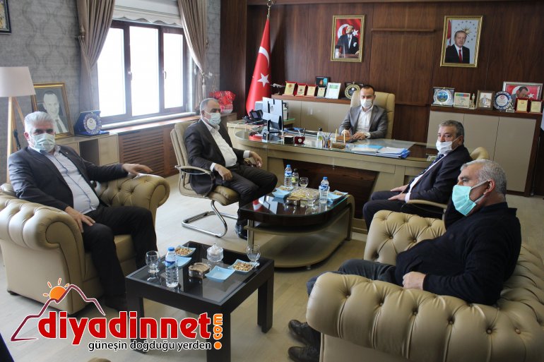 Ağrı Ticaret ve Sanayi Odası, 55 öğrenciye tablet hediye etti